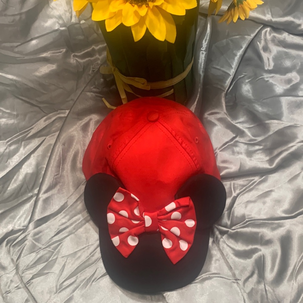 🌹 AUTHENTIC DISNEY “MINNIE” WALT DISNEY WORLD HAT • Vintage